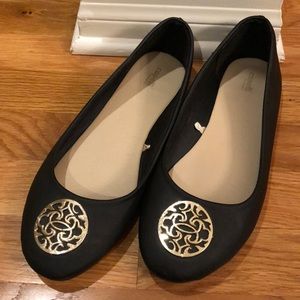 Capelli of New York Black Flats Size 9